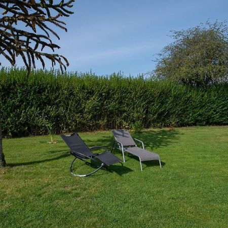 Beautiful And Spacious Holiday Home With P Tanque Court And Countryside Views Somme-Leuze Buitenkant foto