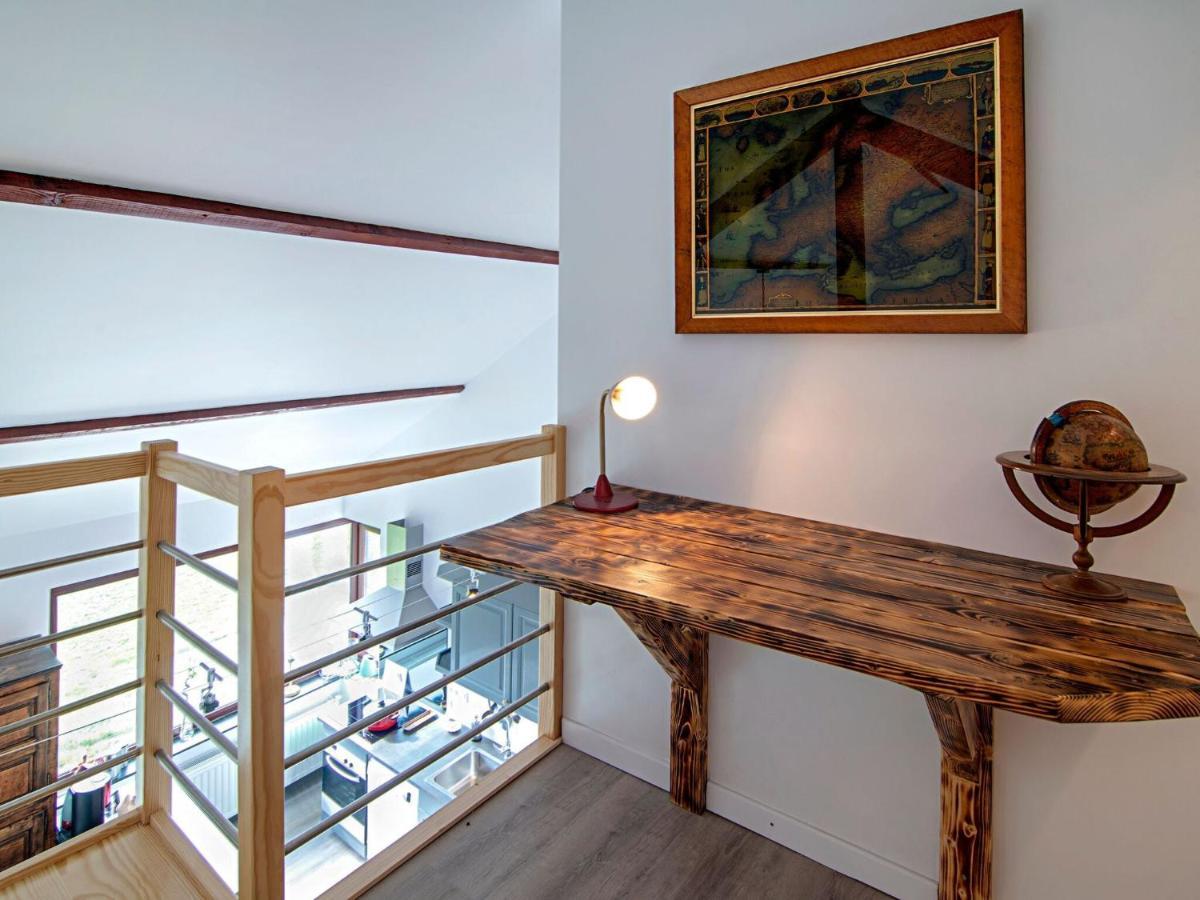 Beautiful And Spacious Holiday Home With P Tanque Court And Countryside Views Somme-Leuze Kamer foto